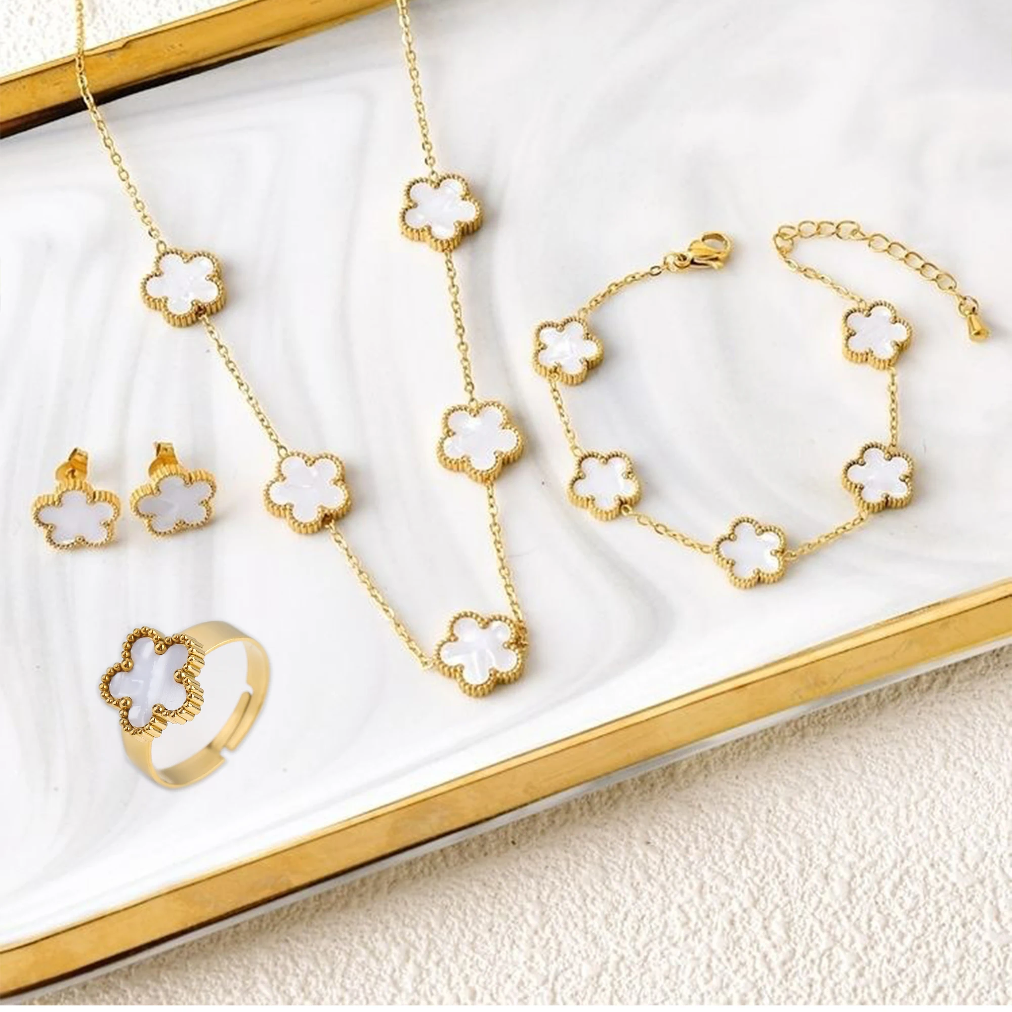 4pcs Bracelet Necklace Earrings Ring Stainless Steel Five Leaf Flower Jewelry Set Classic for Woman New Fashion Jewelry Clover - Image 3